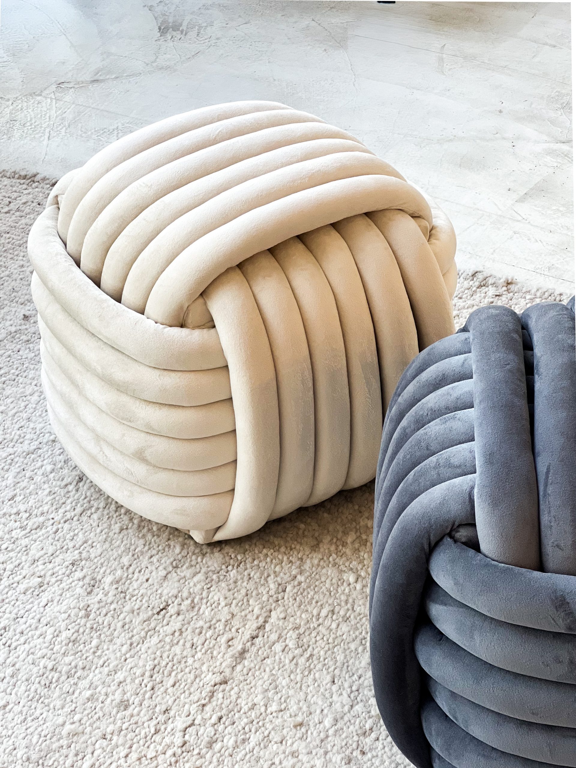 Puff trenzado blanco 4